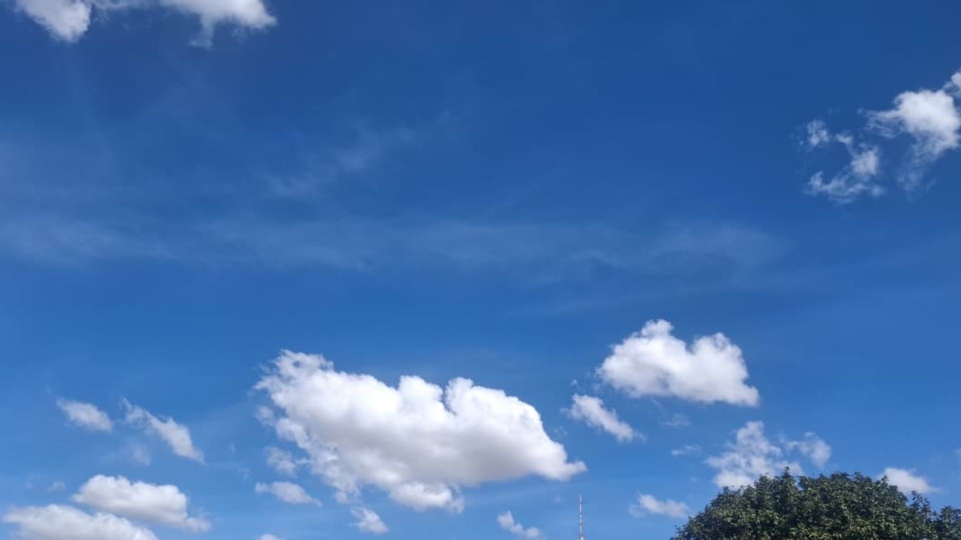 Frente fria e chuvas isoladas; confira a previsão do tempo para Uberlândia e região