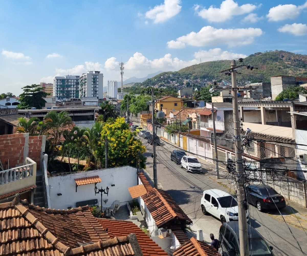 Tiroteio na manhã deste sábado assusta moradores do Morro do Fubá, entre Campinho e Cascadura