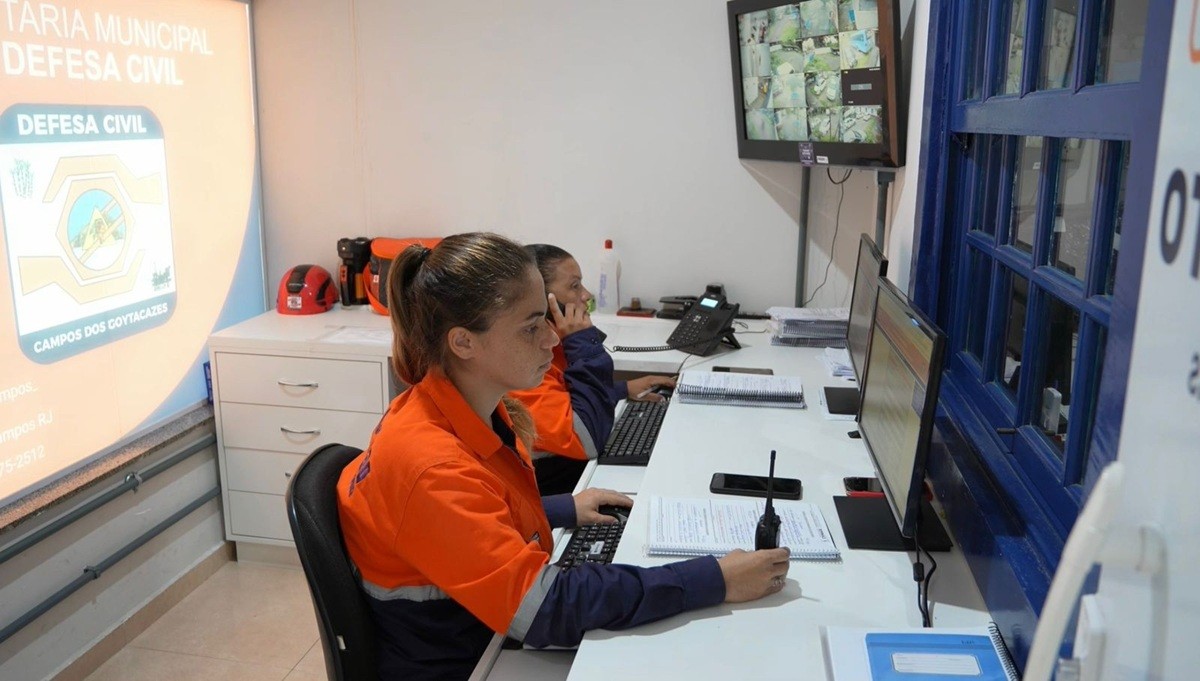 Defesa Civil mantém alerta para chuvas em Campos; município registra alagamentos e quedas de árvores