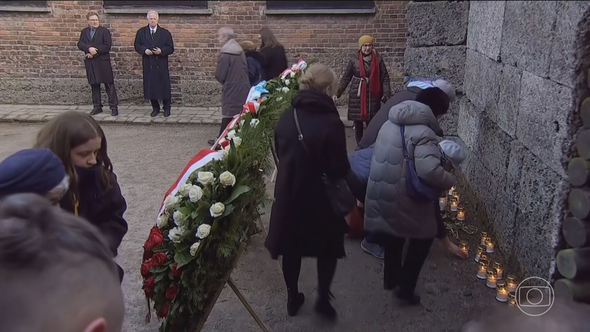 Mundo lembra os 80 anos da libertação do campo de concentração de Auschwitz