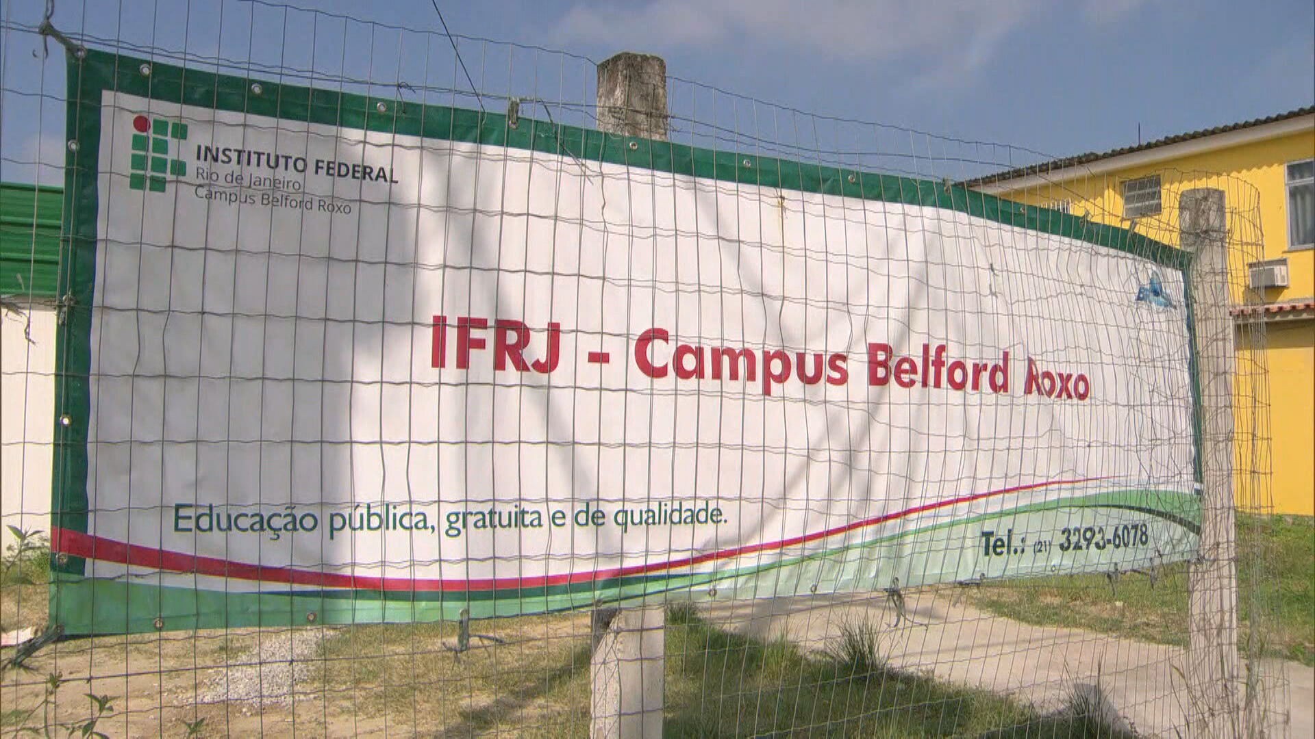 Sem dinheiro para passagem, alunos abandonam os estudos no IFRJ, em Belford Roxo