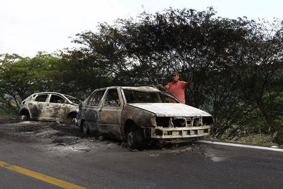 O CJNG é conhecido por suas violentas tomadas de veículos de civis. — Foto: Getty Images via BBC