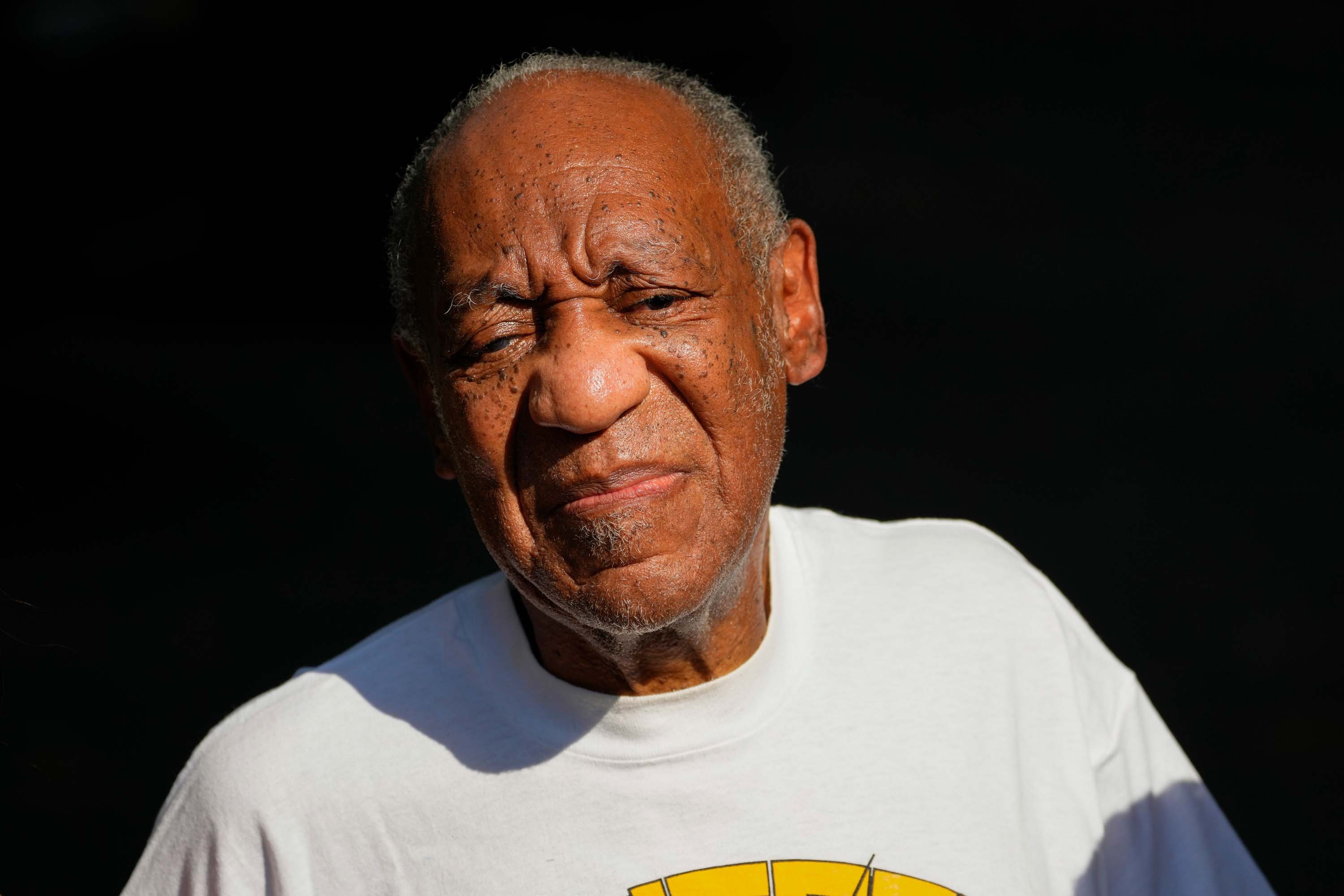 Bill Cosby perde processo por violência sexual e deve pagar US$ 19 milhões em indenização 