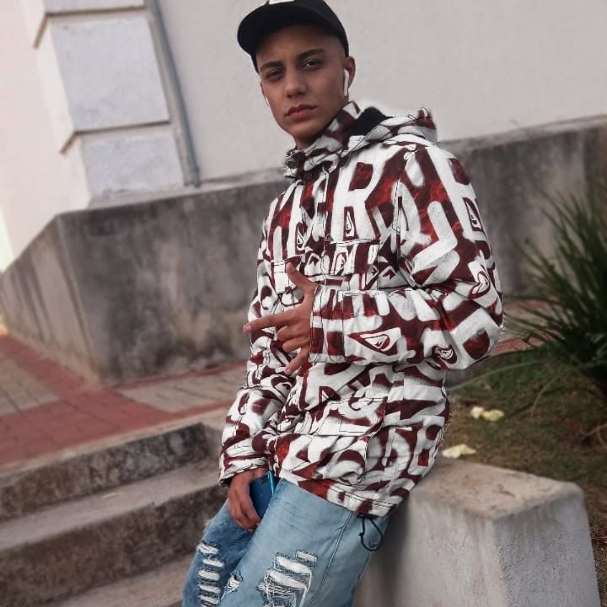 Jovem morto após ser atingido por placas de madeira em Campinas sonhava em cantar trap e era 'vidrado' na filha, diz mãe
