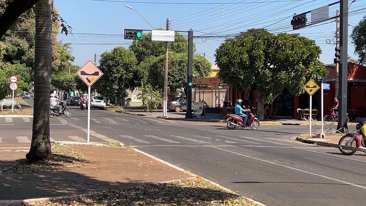 Idoso é internado após ser agredido a vassouradas ao tentar defender mulher em briga de casal em Três Lagoas