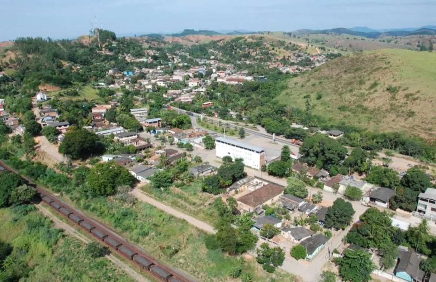 Homem é encontrado morto após usar crack e fumar cigarro feito com página da Bíblia em MG