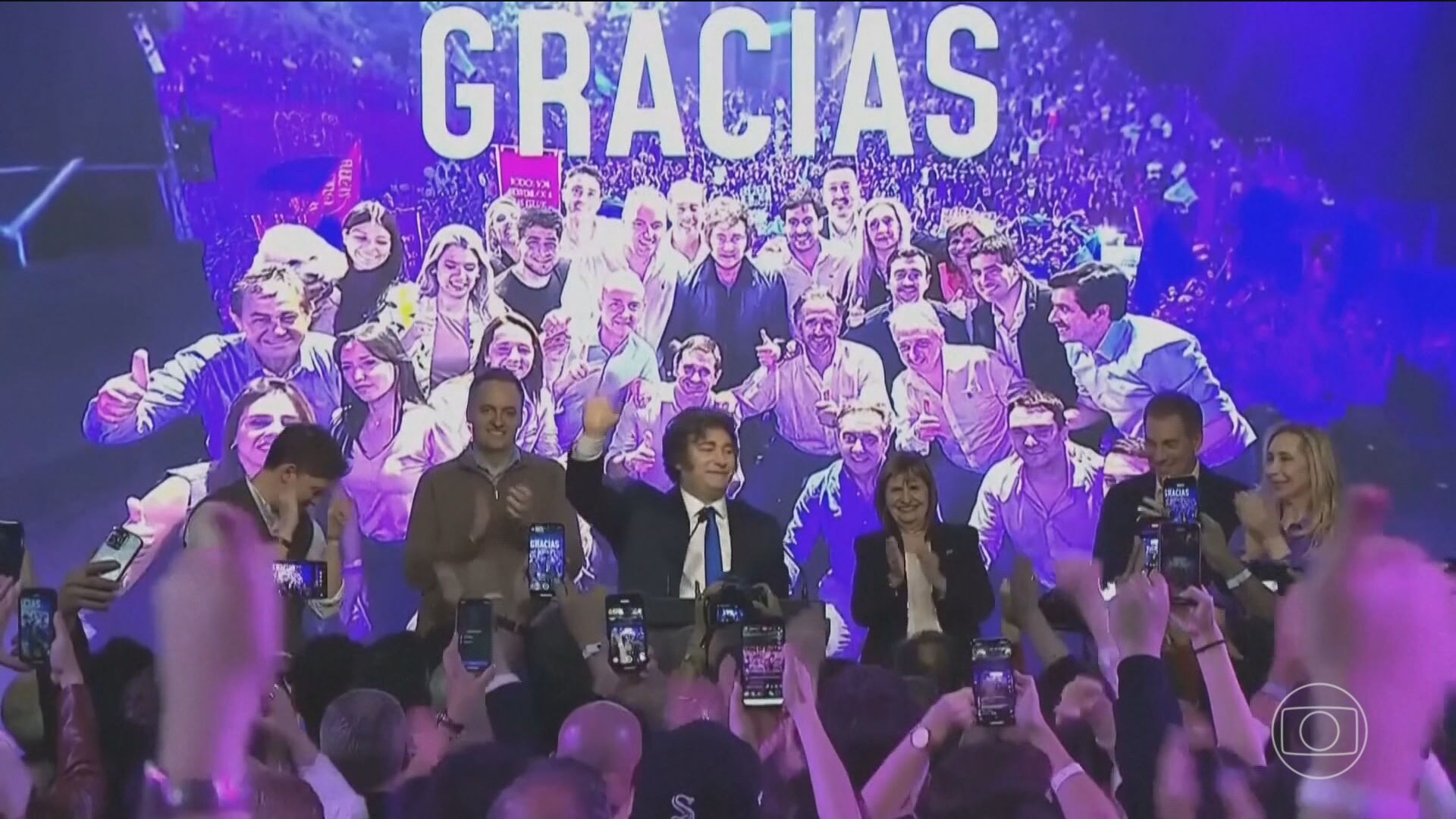 Após vitória na eleição parlamentar, Javier Milei anuncia que vai negociar reformas com governadores