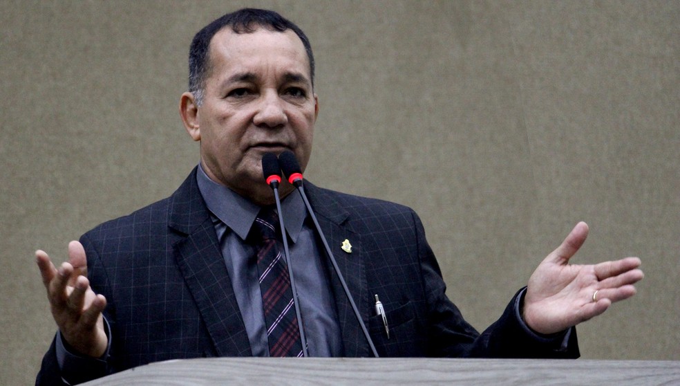 Vereador Gilmar Nascimento na CMM.  — Foto: Robervaldo Rocha – Dircom/CMM
