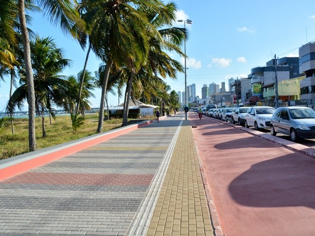 Inscrições para edital com 200 vagas para vendedores ambulantes na orla de João Pessoa terminam nesta sexta