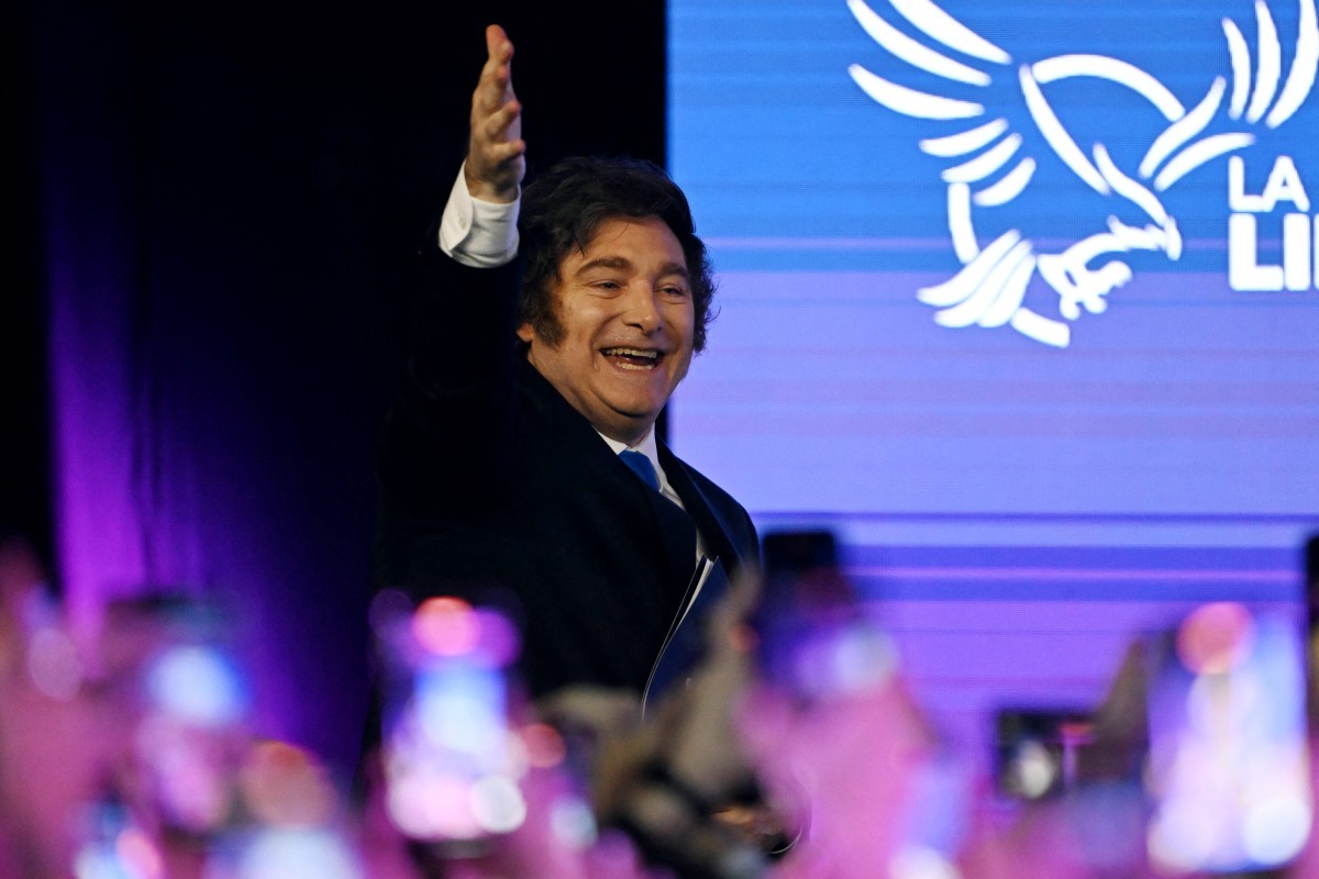 'Hoje começa a construção da Argentina grande', diz Milei após vitória nas eleições legislativas