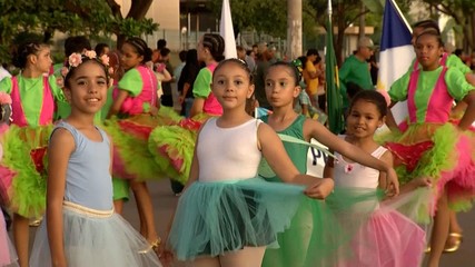 Desfile cívico marca o encerramento das comemorações do aniversário de 35 anos de Palmas