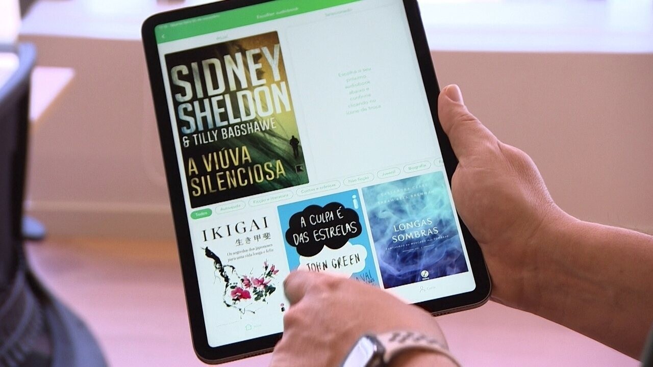 Startup atrai leitores com livro digital em aplicativo no celular | G1