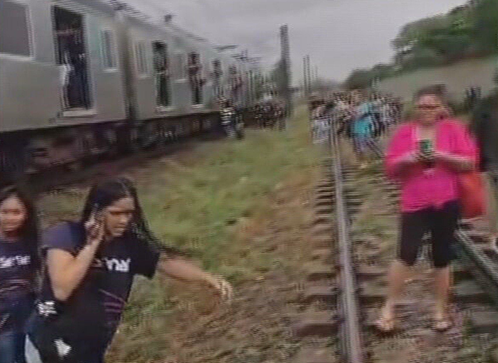 Chuva danifica sistemas do Metrô do Recife e estações param de funcionar na Linha Sul e parte da Linha Centro