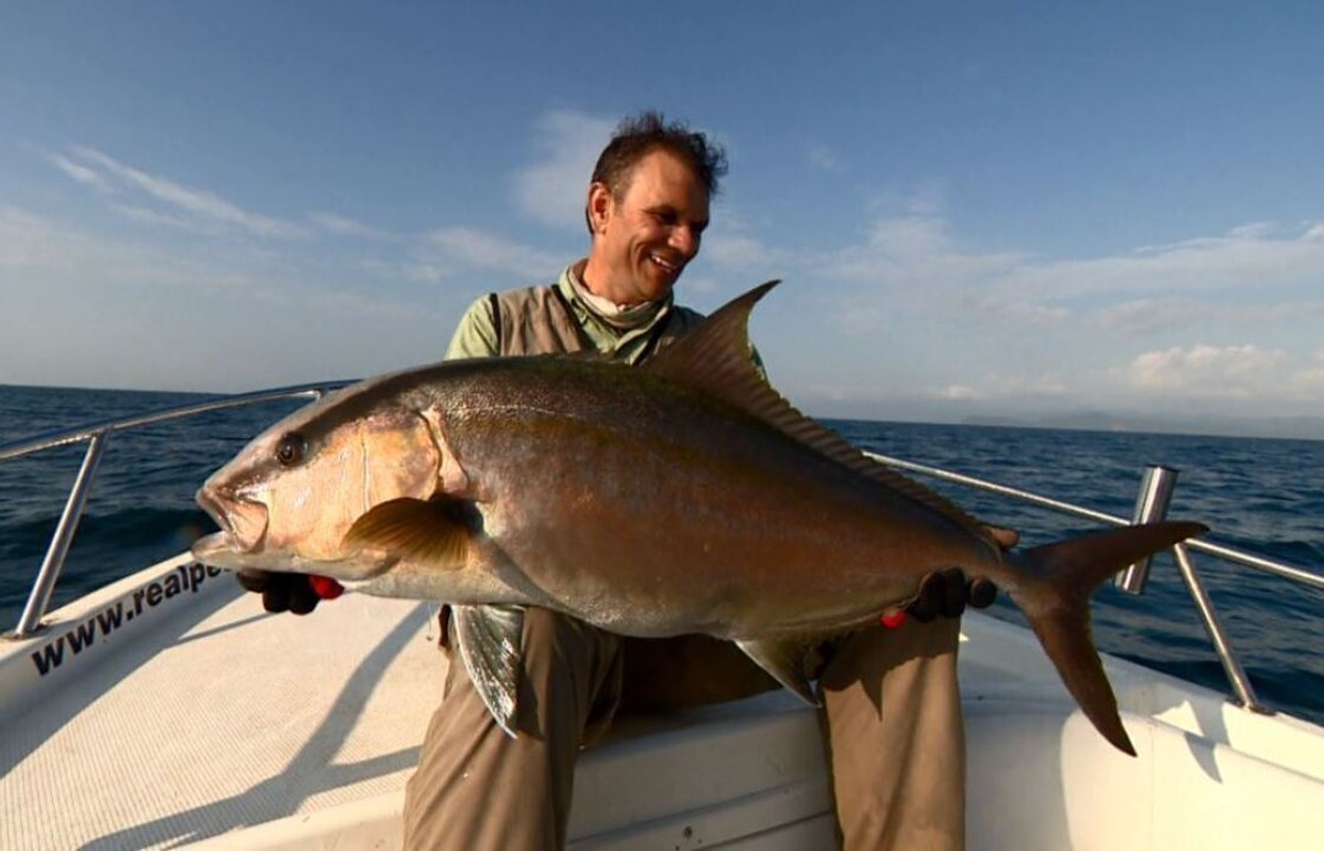 Peixe olho-de-boi é desafio em pescaria pelo Oceano Pacífico na Colômbia, Terra da Gente