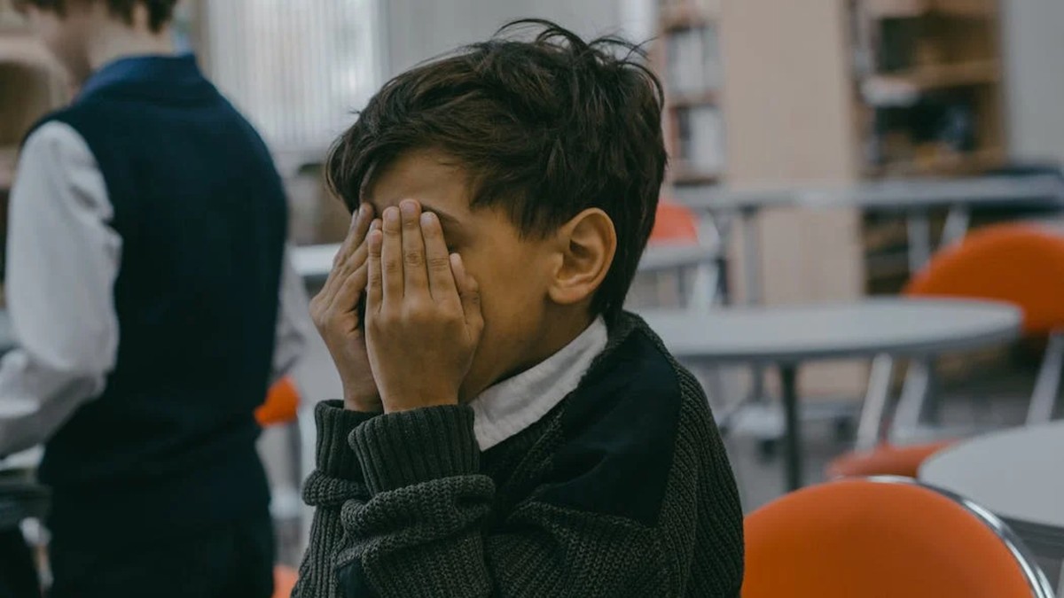Não é brincadeira, é bullying: entenda comportamentos que configuram crime e saiba como agir