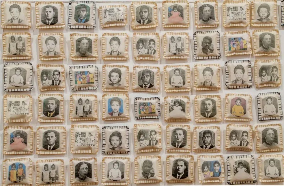 Paulino desenvolveu Parede da Memória ainda como estudante na USP. A obra foi decisiva em sua carreira, hoje parte do acervo da Pinacoteca de São Paulo — Foto: Isabella Matheus