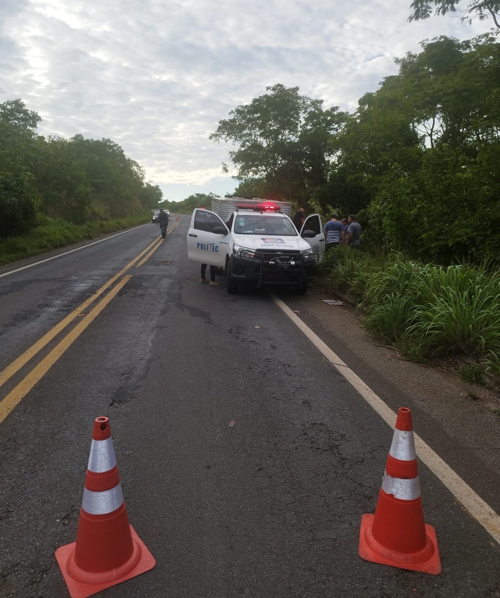 O motorista de 30 anos morreu no local — Foto: Reprodução