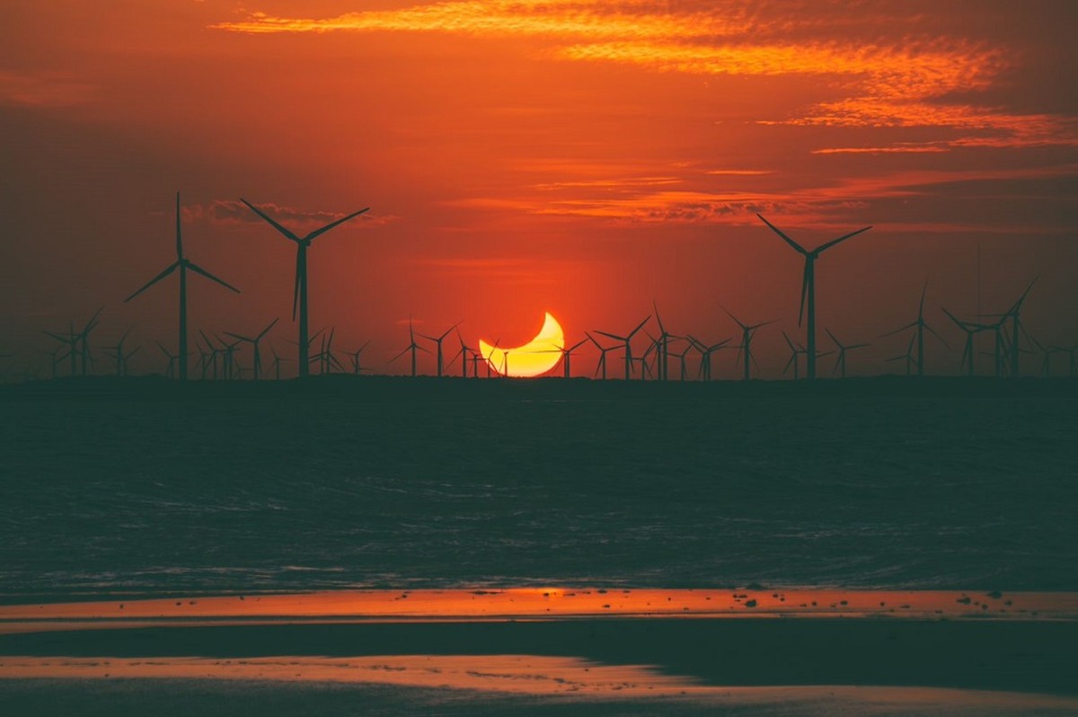 Eclipse anular do sol presenteia moradores de galinhos argonalyst