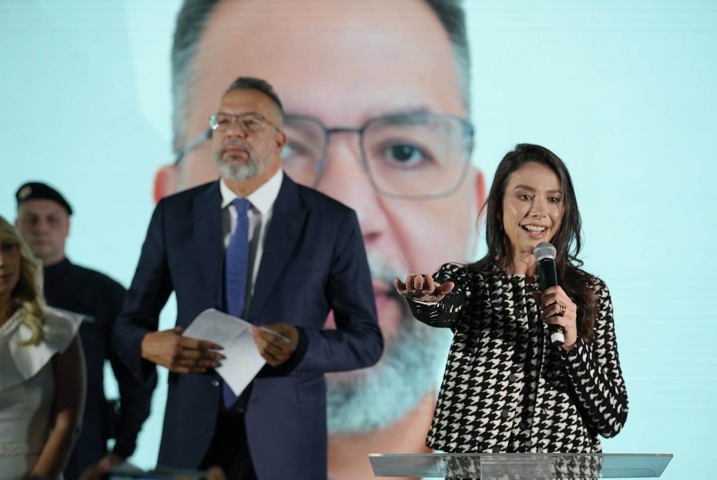 Secretaria abre investigação após Márcio Canella receber visita da prefeita de Belford Roxo na cadeia