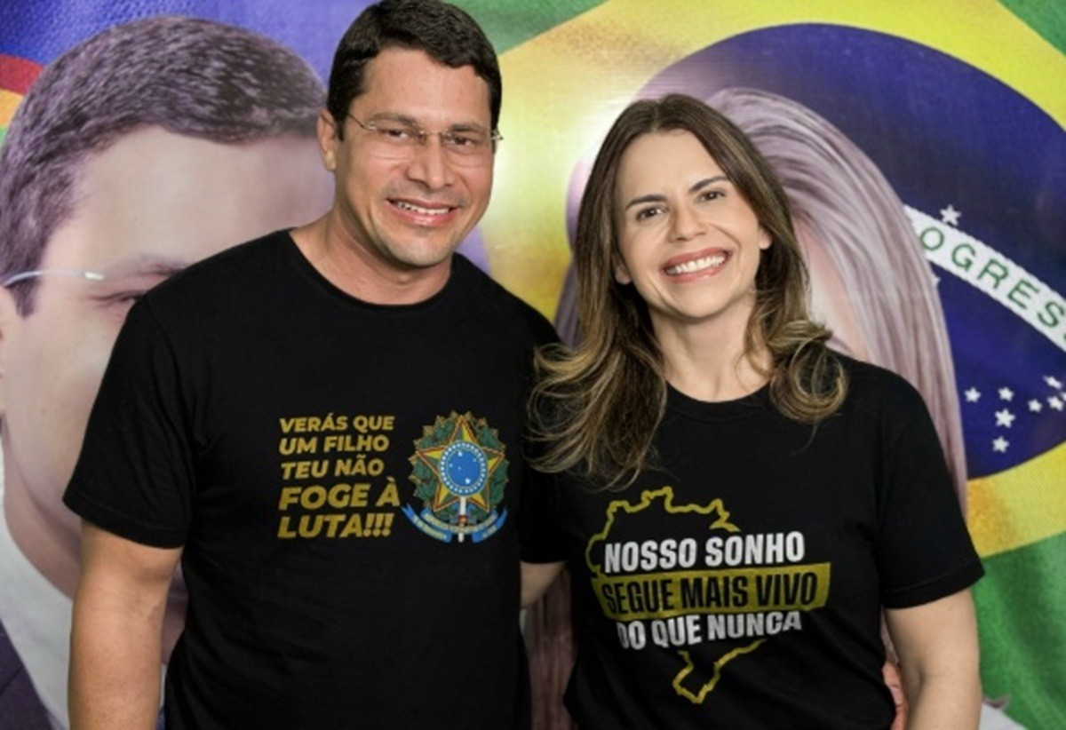 Justiça manda deputados Clarissa e Júnior Tércio tirarem do guia eleitoral trecho que mostra imagem de mulher trans sendo chamada de 'macho'
