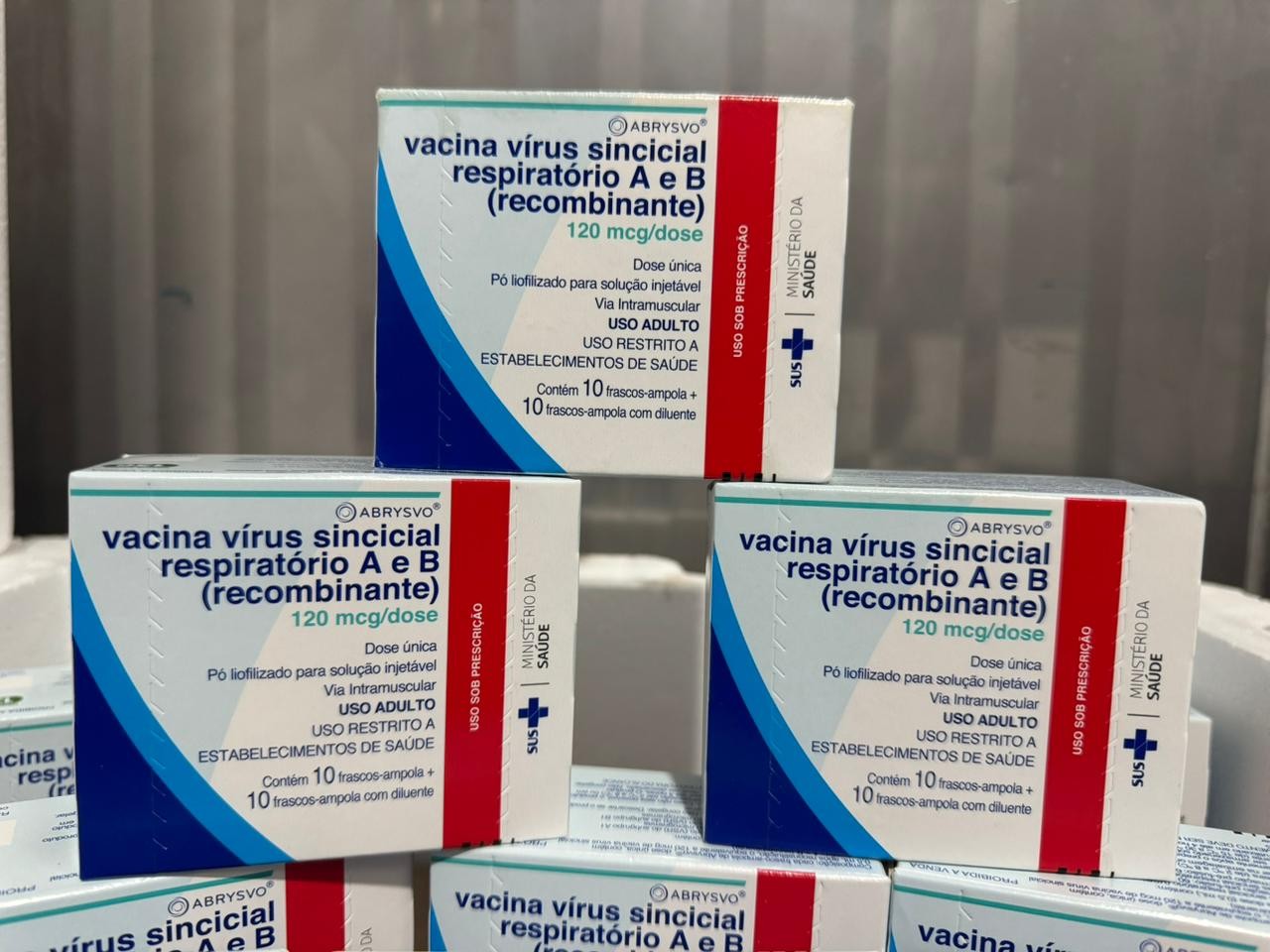 Piauí recebe 11 mil doses de vacina contra bronquiolite para gestantes e recém-nascidos