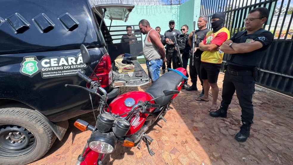 já estava sendo monitorado pela coordenadoria de inteligência da SAP em razão do seu histórico de crimes e por ter parentesco com um interno faccionado da unidade. — Foto: SAP/ Divulgação