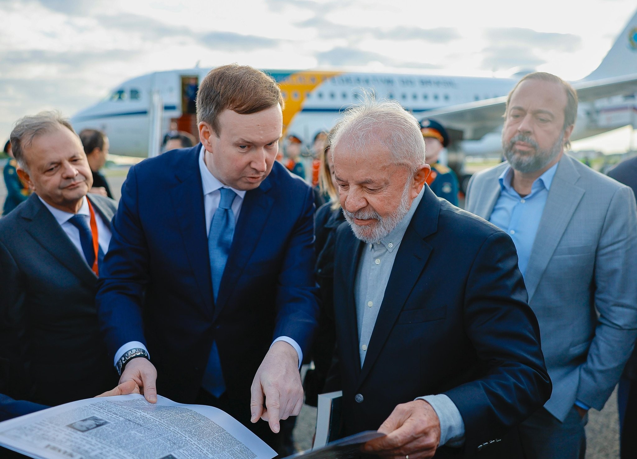 Lula chega à Rússia para participar de celebração dos 80 anos do Dia da Vitória