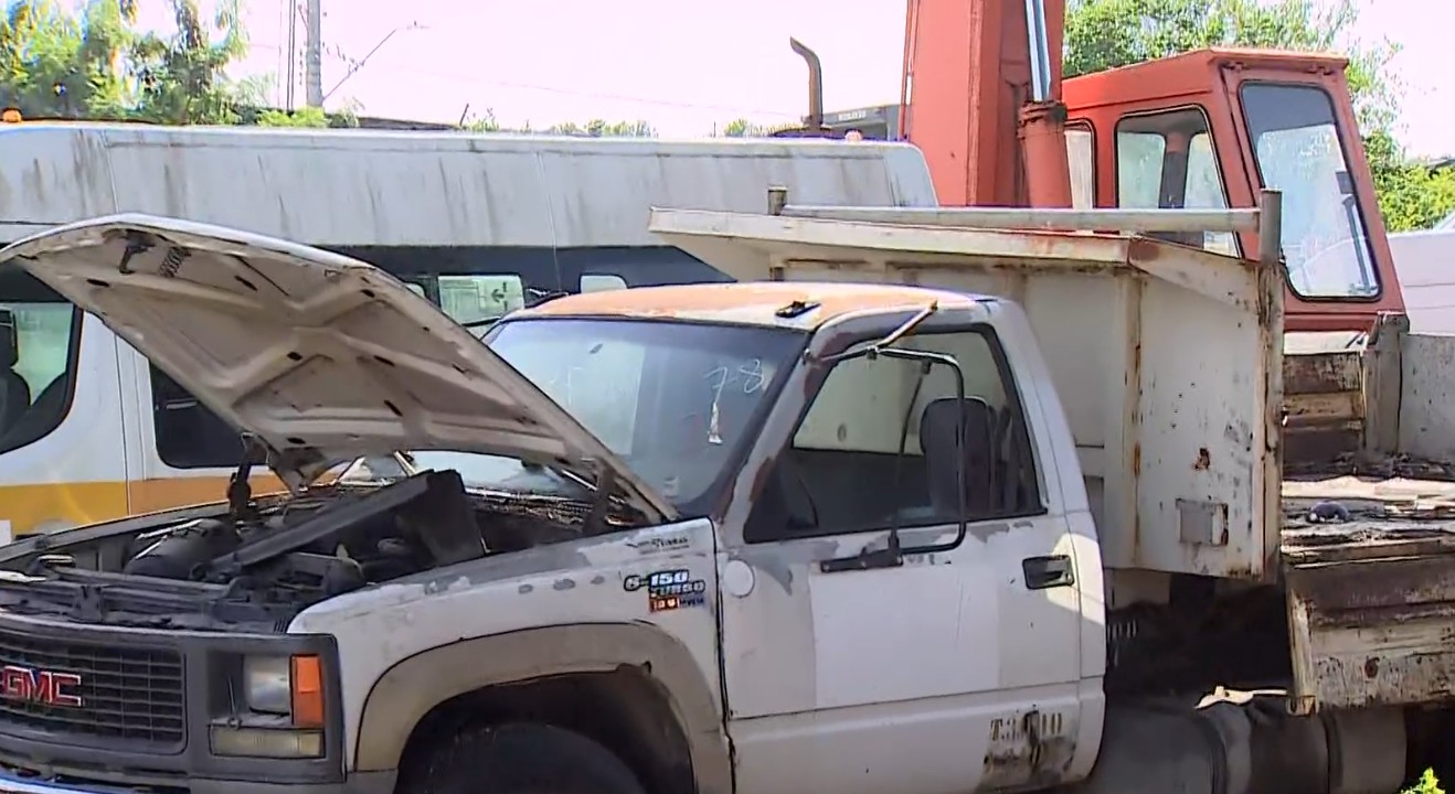 Com dívida bilionária, Prefeitura de Taubaté faz leilão com mais de 100 materiais descartados