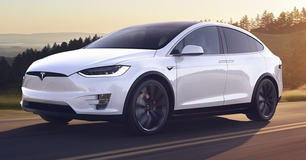 Donos de carros Tesla poderão assistir a Netflix e ao  com veículos  parados, promete Musk - Jornal O Globo