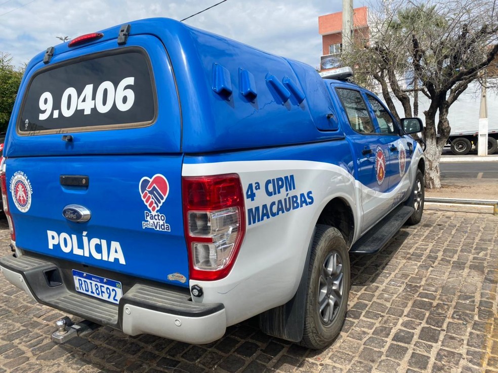 Prisão foi realizada pela equipe da Polícia Militar de Macaúbas, cidade da Bahia — Foto: Poliana Lima/SSP-BA