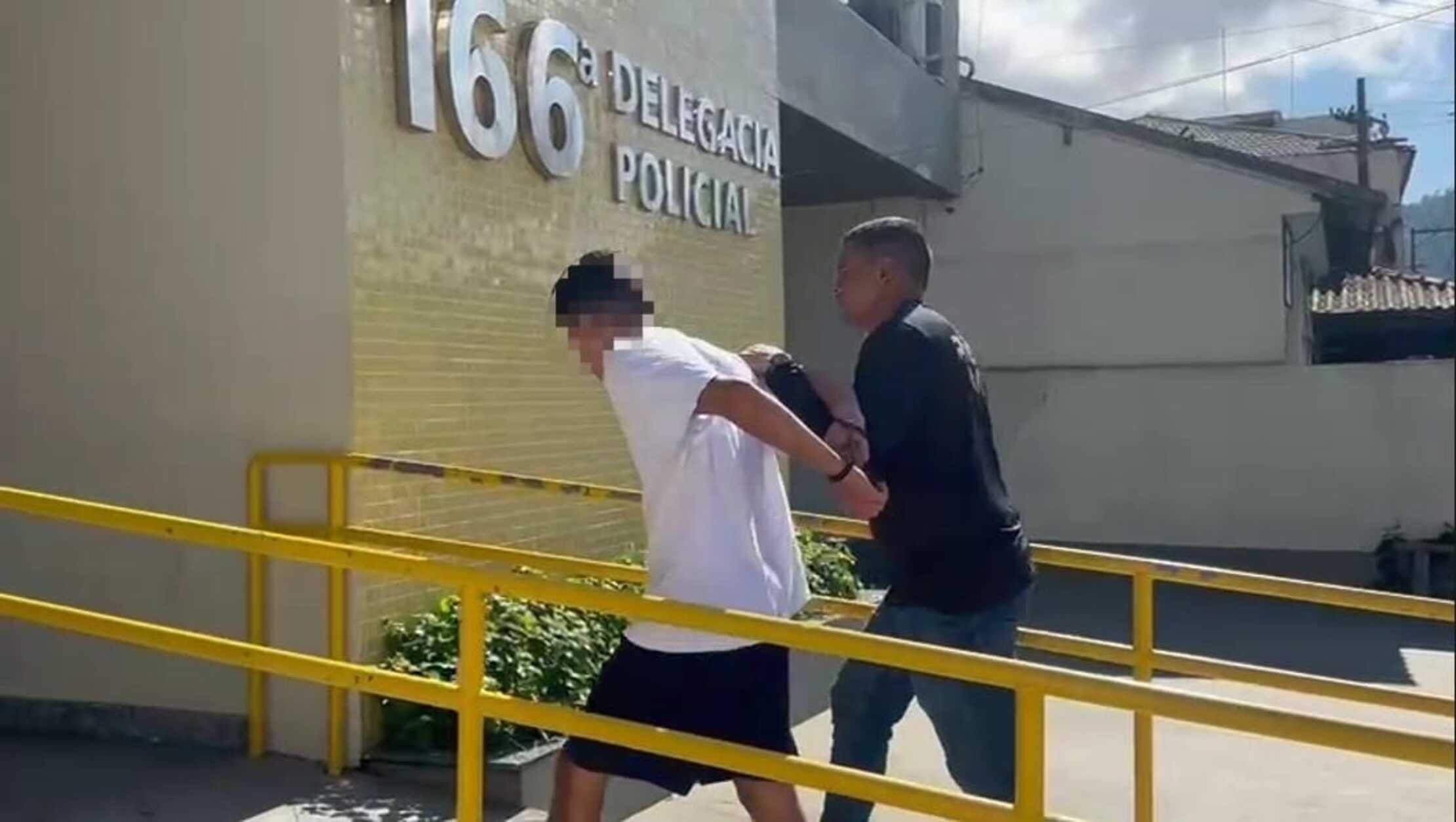 Jovem foragido da Justiça com mais de 10 anotações criminais é preso em Angra dos Reis