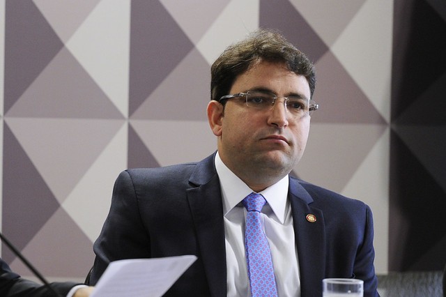Quem é Willer Tomaz, advogado investigado pela PF que viajou com Flávio em jatinho ligado a Vorcaro