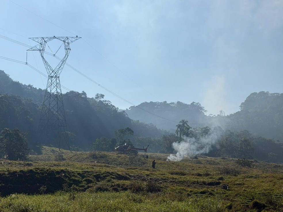 Queda de helicóptero em Pomerode (SC) — Foto: Tati Hansen/Jornal de Pomerode