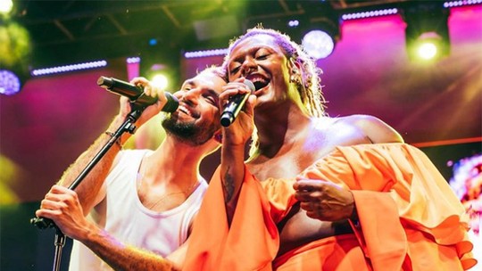 Silva e Liniker diluem músicas de Djavan, Rita Lee e Gilberto Gil em EP ao vivo