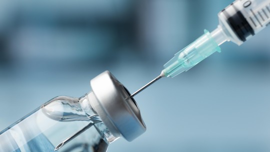 Vacina universal contra o câncer dá passo promissor em estudo com RNA mensageiro - Experimento com camundongos mostrou que formulação genérica de mRNA foi capaz de estimular o sistema imunológico a combater diferentes tipos de tumor, incluindo os resistentes a tratamento.