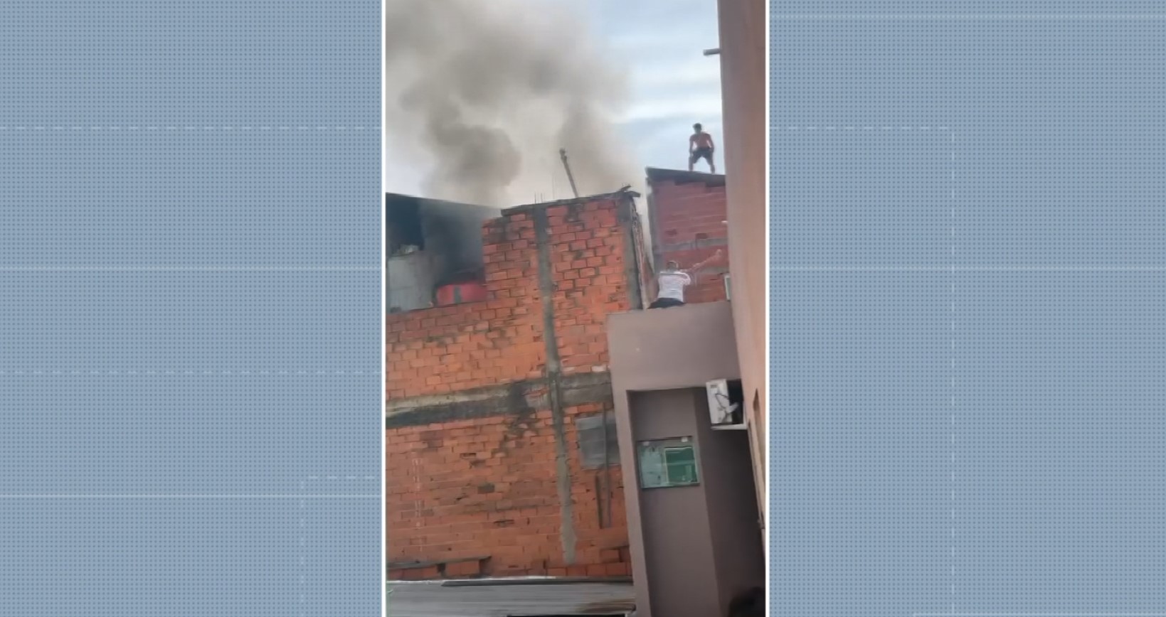 VÍDEO: homem quebra parede com marreta para salvar vizinha durante incêndio em casa no interior de SP