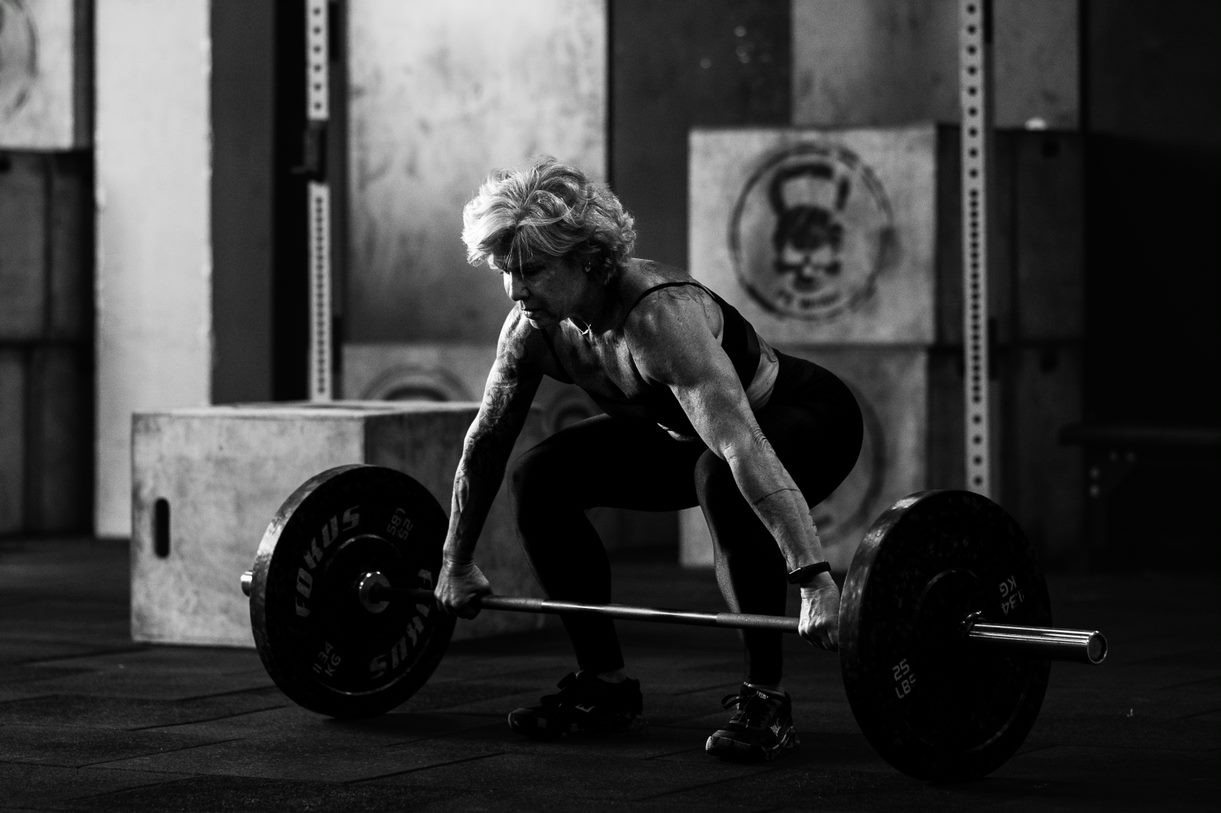 Conheça a mulher de 62 anos que vai representar o Brasil no Crossfit ...