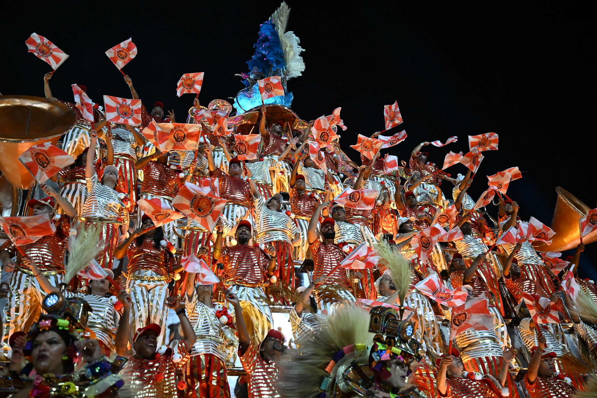 Campeã do carnaval do Rio, Viradouro ficou em primeiro lugar em todos os quesitos