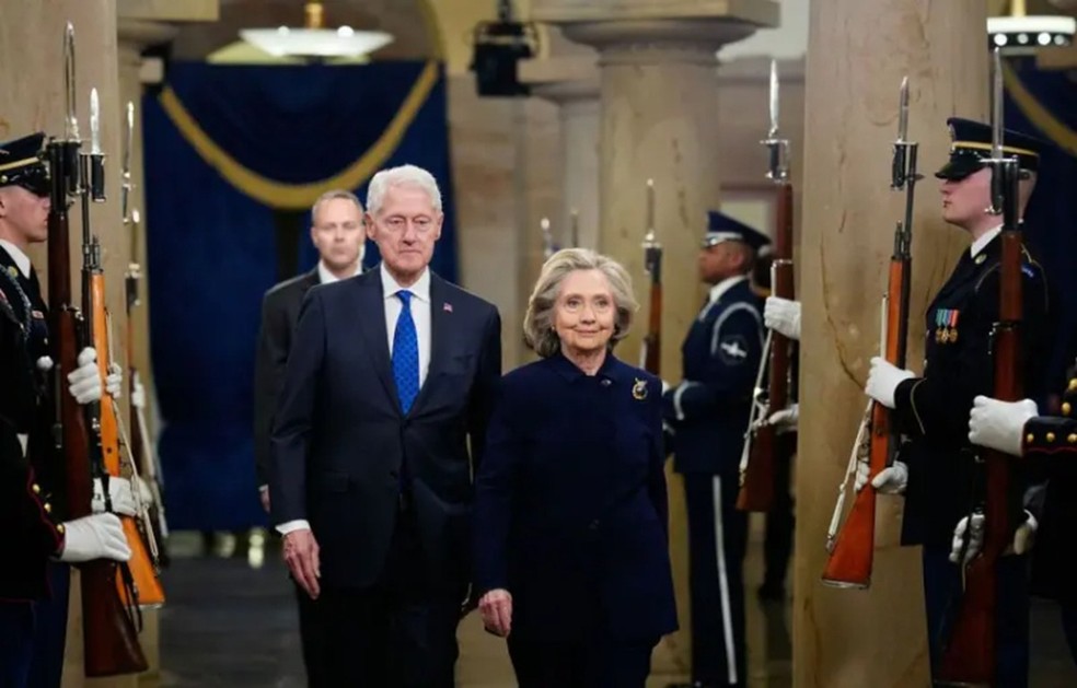 Bill e Hillary Clinton vão testemunhar diante de um comitê do Congresso sobre Jeffrey Epstein — Foto: Getty Images via BBC