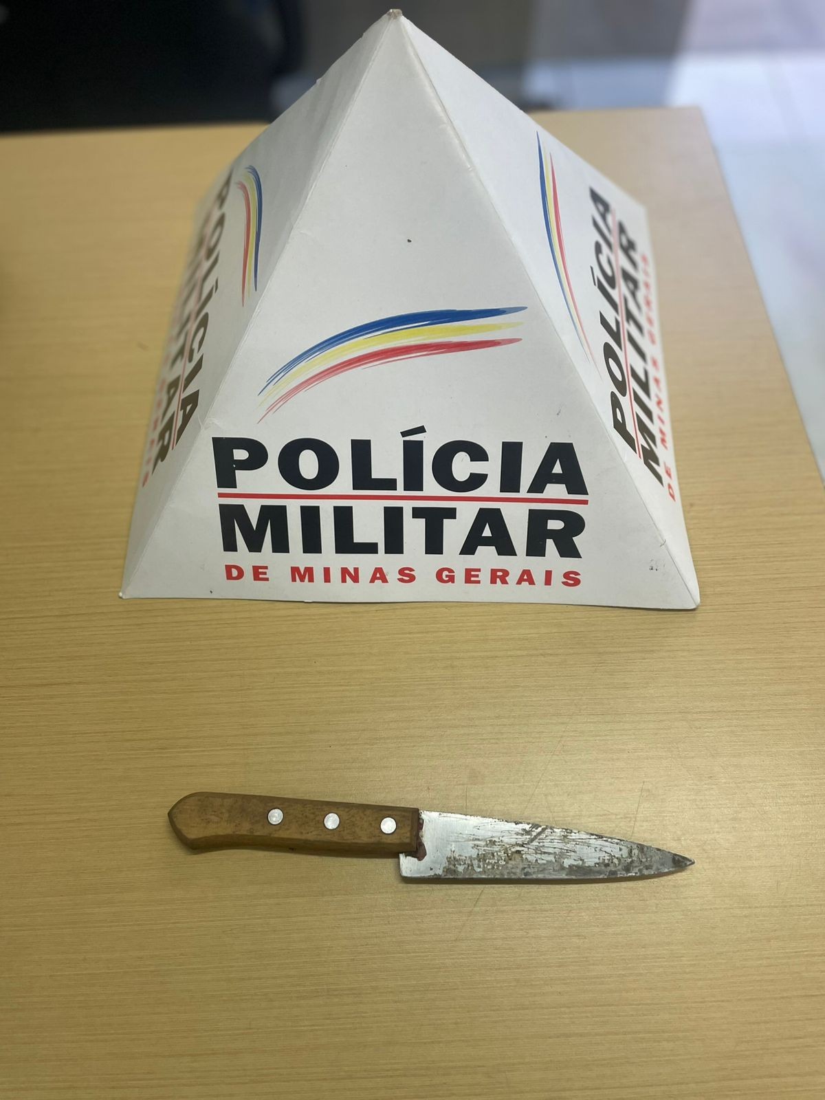 Jovem vai em casa buscar faca e mata homem após briga em bar, em Ipatinga
