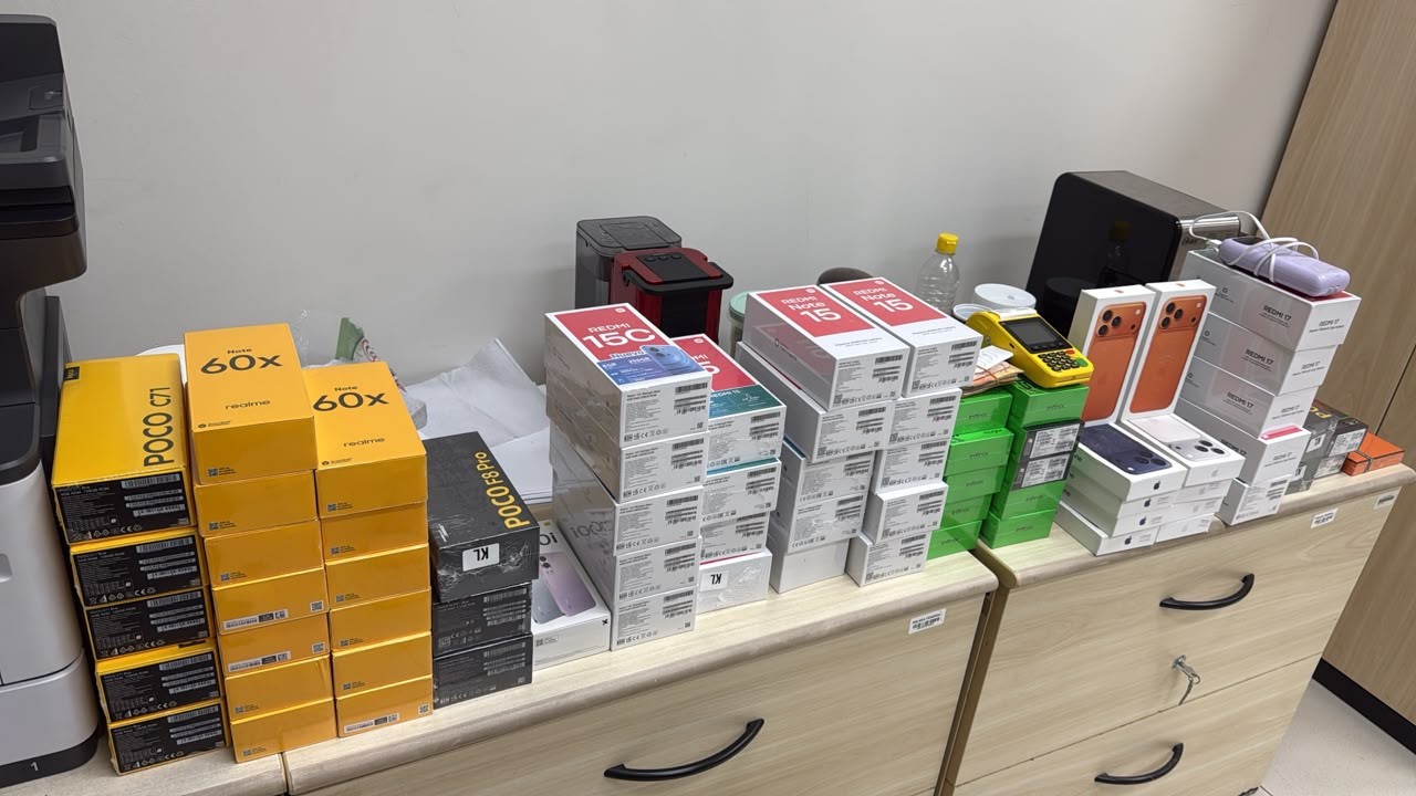 Homem é preso suspeito de transportar mais de 80 celulares e outros produtos irregulares, em Campina Grande