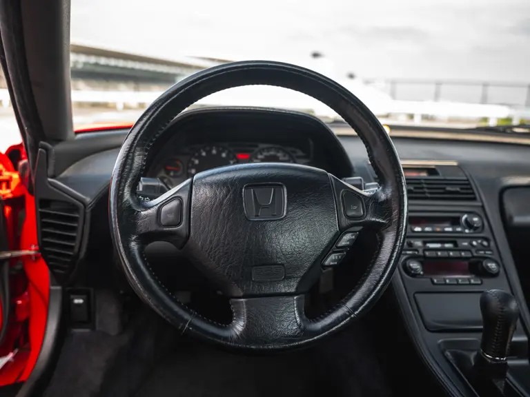Interior do Honda NSX 1991 de Ayrton Senna que vai a leilão na Inglaterra. — Foto: Divulgação / RM Sotheby's