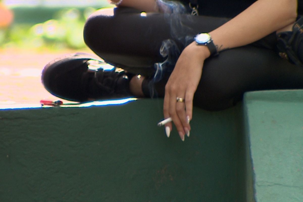 Cigarro e vape: veja sinais de dependência e onde buscar tratamento gratuito no Vale do Paraíba