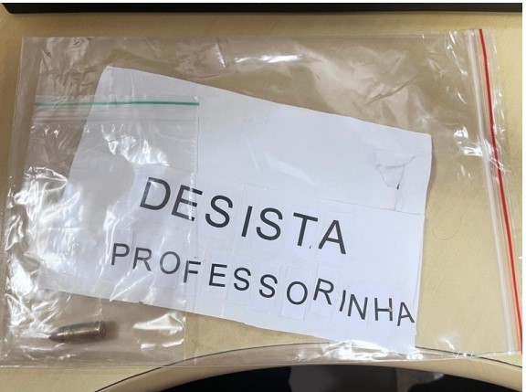 ‘Desista, professorinha’: PF faz operação contra suspeitos de violência política de gênero no Paraná