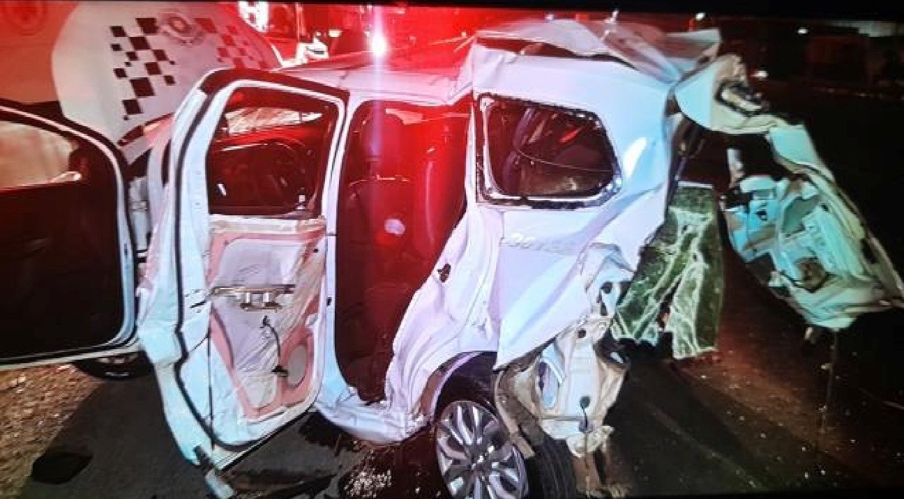 Viaturas e moto da PM batem durante perseguição e acidente deixa policiais feridos no interior de SP