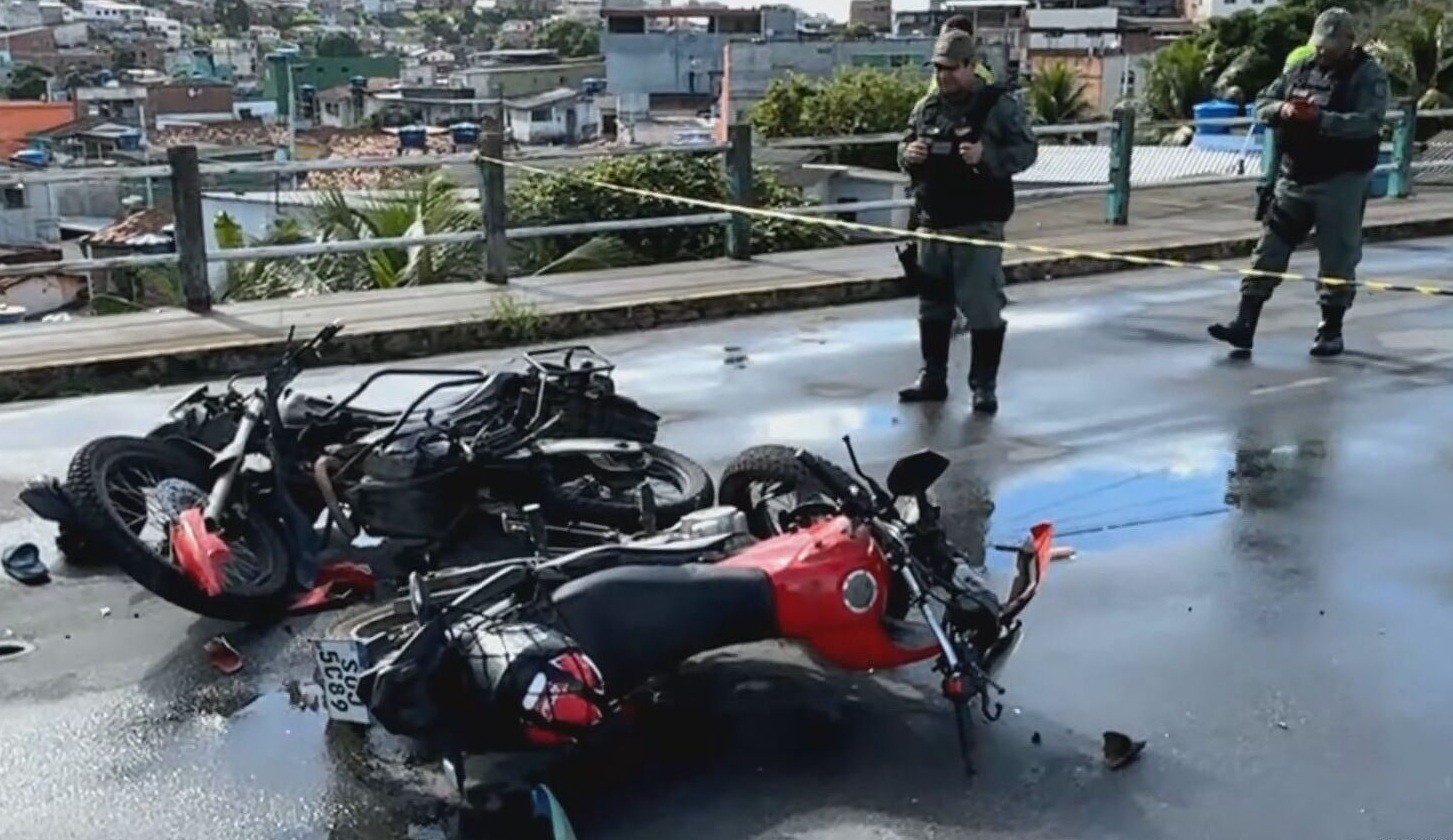 Homem morre em acidente entre duas motos em pontilhão de Jaboatão dos Guararapes