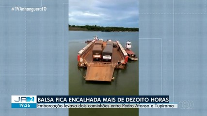 Balsa fica encalhada por mais de 18 horas entre Pedro Afonso e Tupirama
