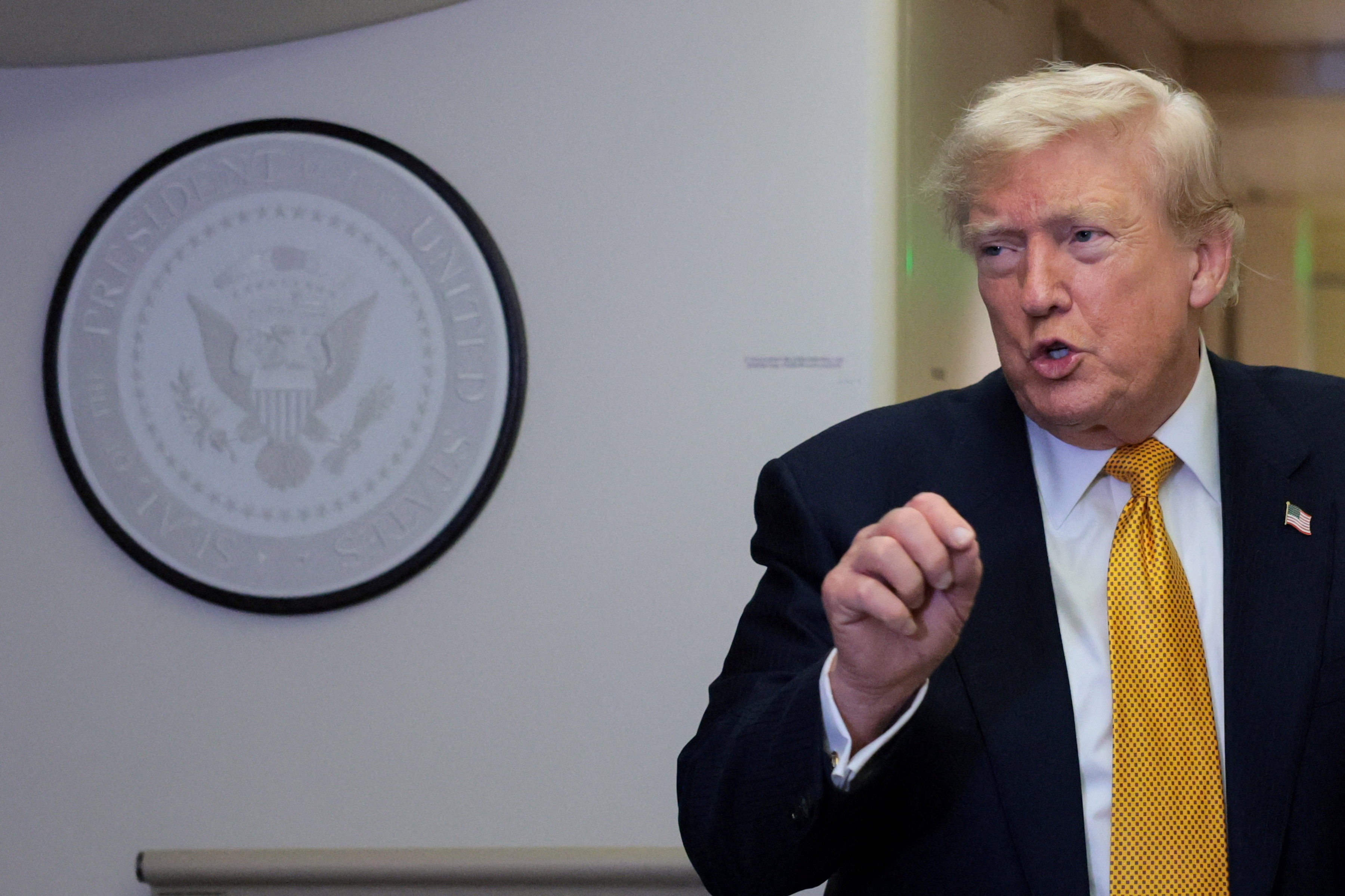 Trump reitera que cessar-fogo acabou, mas diz que EUA aceitam negociar; Egito e Catar pedem retomada do diálogo