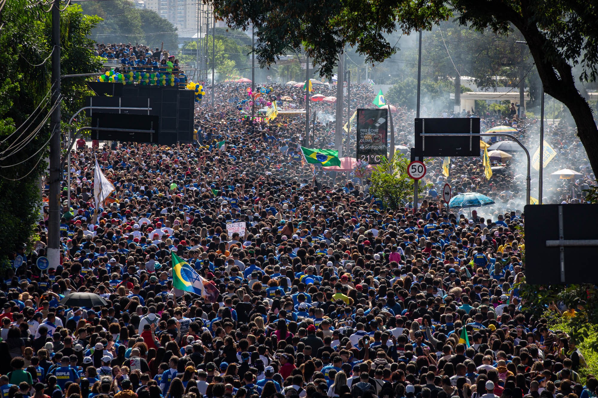 Marcha para Jesus altera trânsito na Zona Norte e no Centro de SP nesta quinta; confira interdições e rotas alternativas