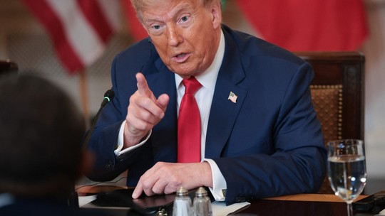 'Agressiva', 'retaliação', 'pessoal': imprensa internacional repercute tarifa de Trump contra o Brasil